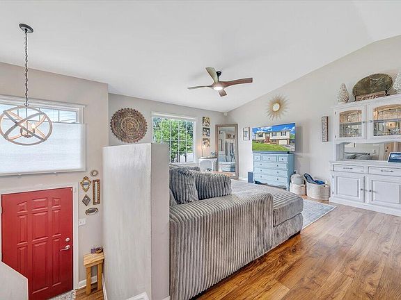 5th image of 1104 Christy Cir