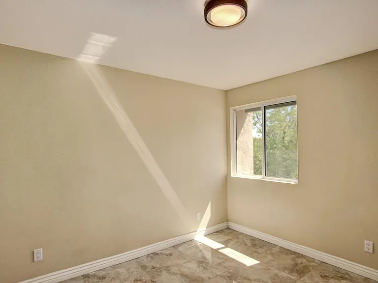 838 S Langley Ave #203 — Photo 12