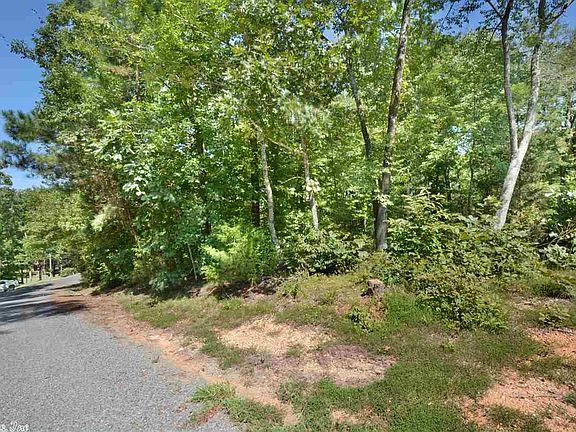 5th image of 200 Golden Oak Cir