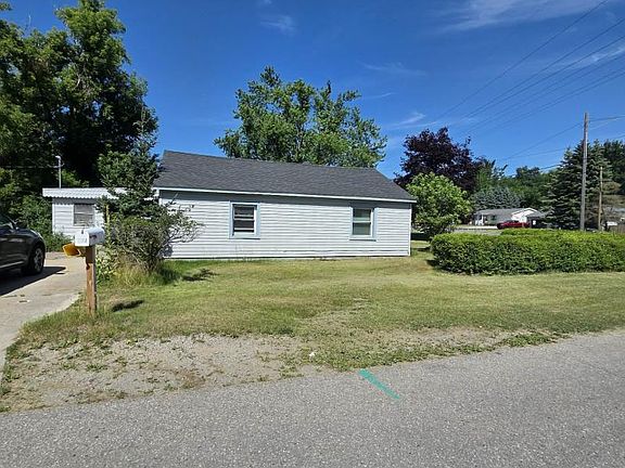 3rd image of 502 Island View Dr
