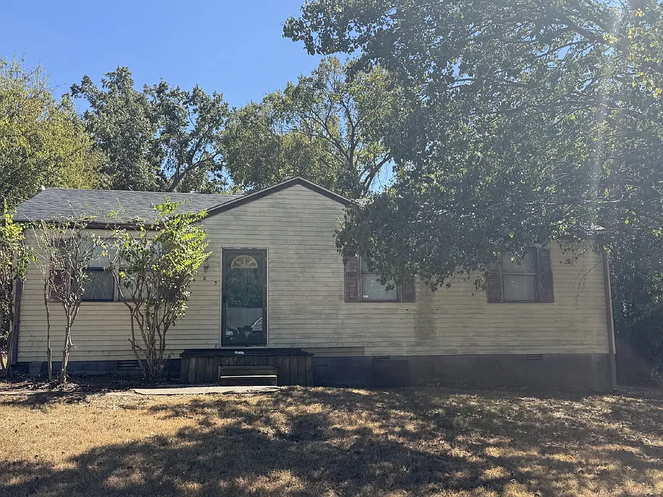 103 Cedar Ridge Dr