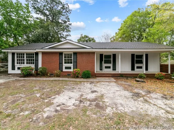 1923 Gatewood Dr, Fayetteville, NC 28304