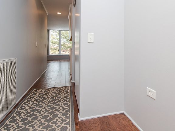 3rd image of 1925 Lake Ave Unit 218