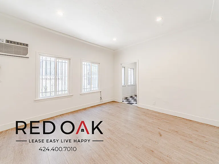 4811 Melrose Ave #107 — Photo 1