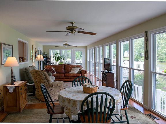 3rd image of 176 Seagull Ct