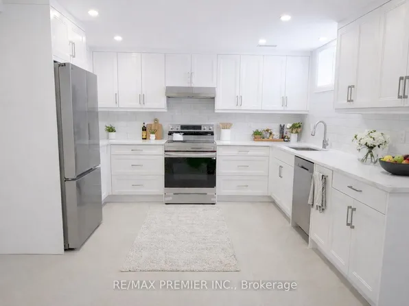 115 Mapes Ave, Vaughan, ON L4L 8R9