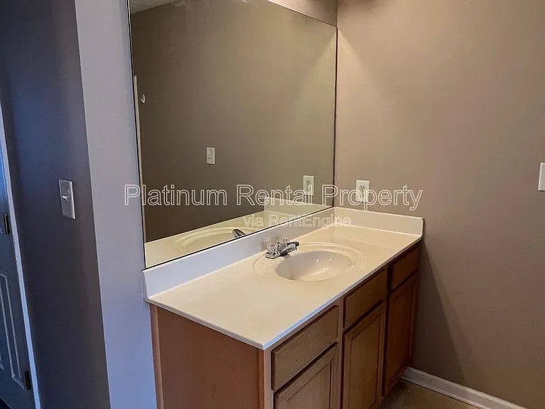 4093 Laurel Bend Ct — Photo 24