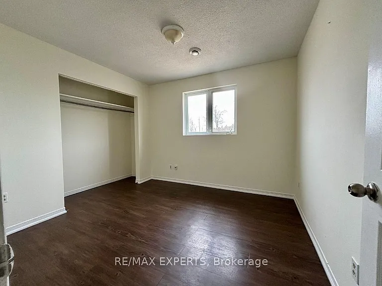 5 Ferndale Dr N #2 — Photo 8