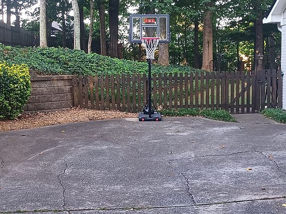 2nd image of 3265 Allegheny Dr