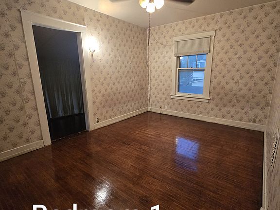 This the Master Bedroom. It has 2 rooms. The wall paper is coming down!
2nd floor.