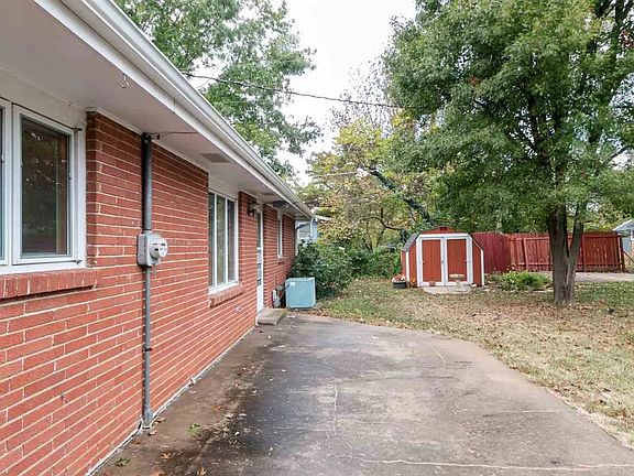 3rd image of 3100 Payne Dr
