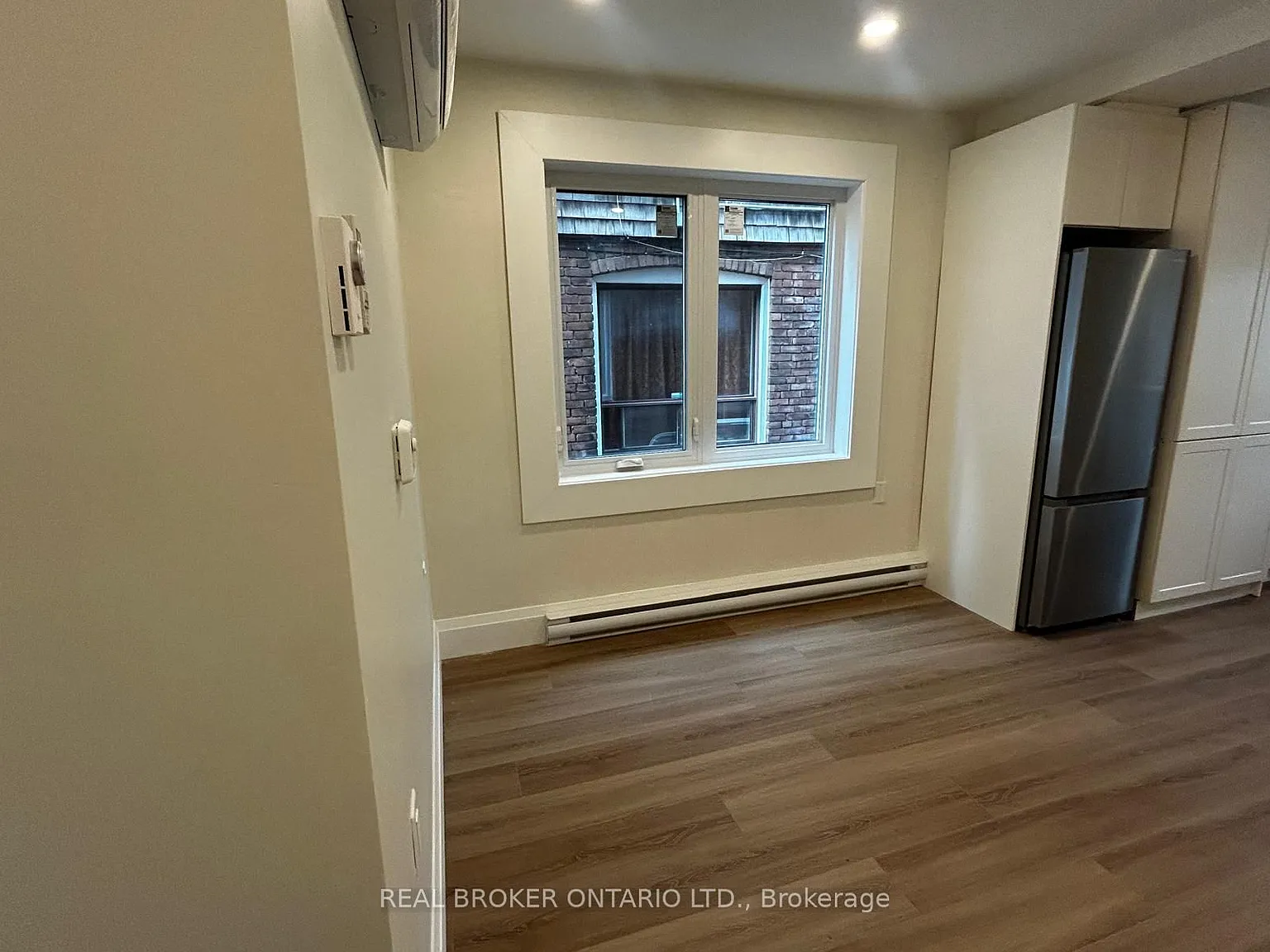 659 Vaughan Rd — Photo 4