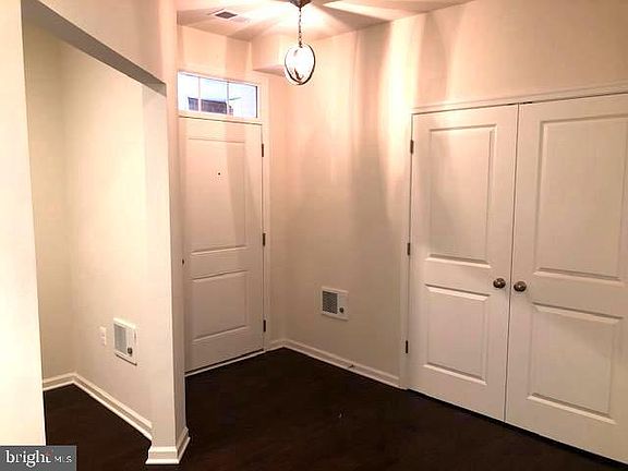 4th image of 23315 Milltown Knoll Sq #112