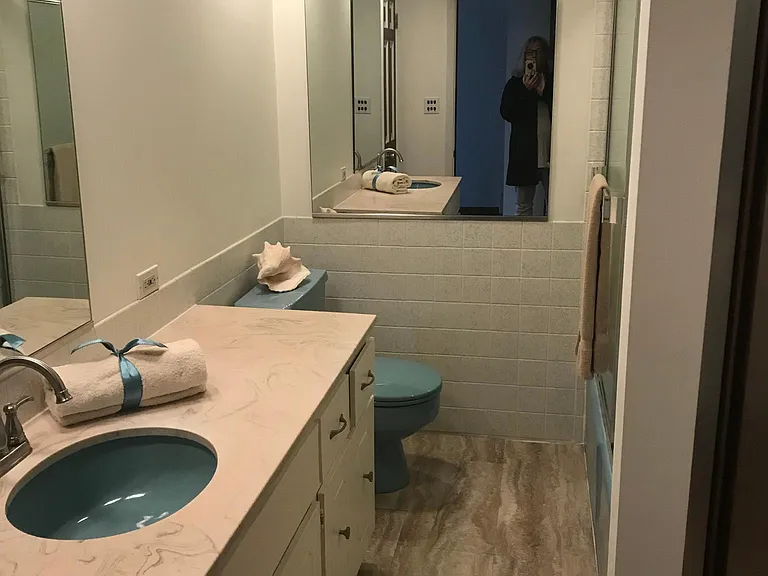 691 W Everett Rd — Photo 35