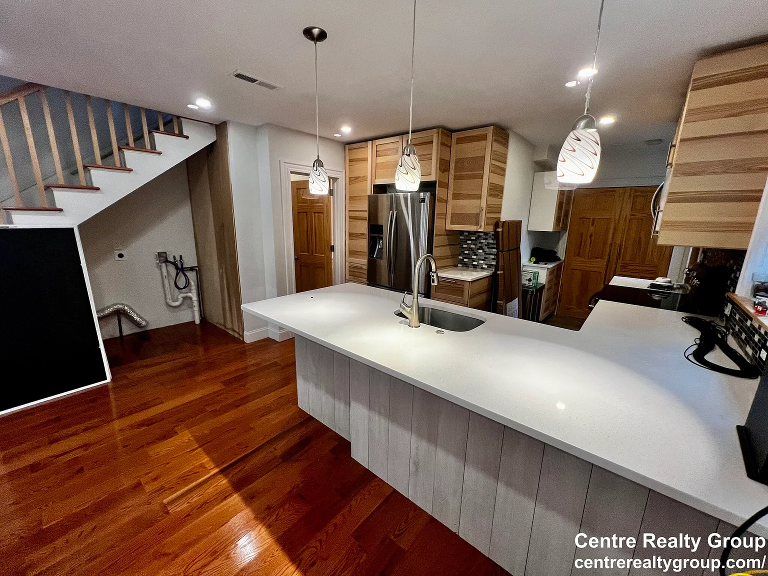 2 bed, 1.5 bath, 900 sqft, $2,800 — Photo 3
