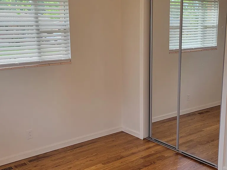 7462 Beach Ct — Photo 10
