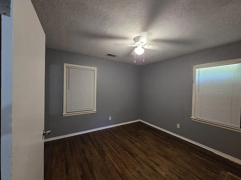 3545 Debby Dr — Photo 11