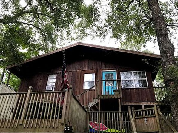 2870 Hennigan Rd, Lake Charles, LA 70611