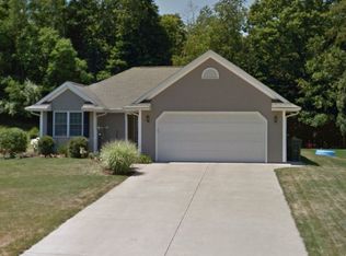 1672 Tanager Ln, Kalamazoo, MI 49009