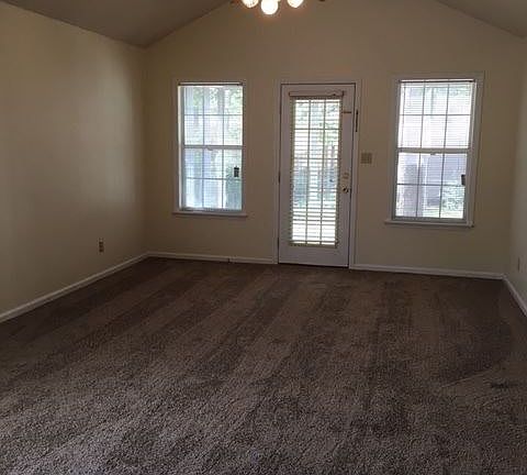 4th image of 2741 Tyndall Dr