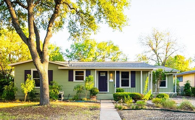 1st image of 214 Brees Blvd