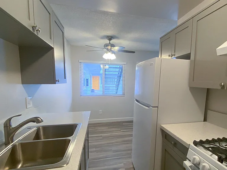 4265 Altadena Ave #4 — Photo 2