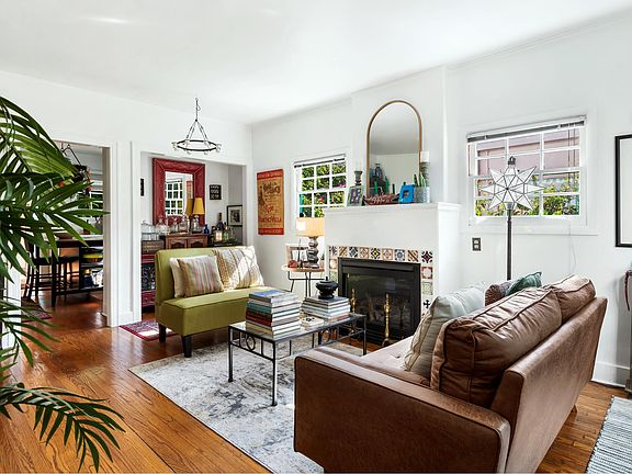 4th image of 3166 Glenmanor Pl