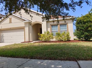 910 Fern Leaf Dr, Ruskin, FL 33570