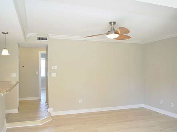 4th image of 108 Laguna Villa Blvd