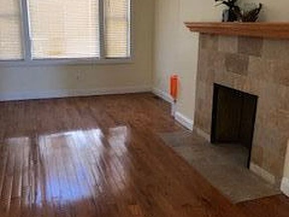 4th image of 1208 Avenue