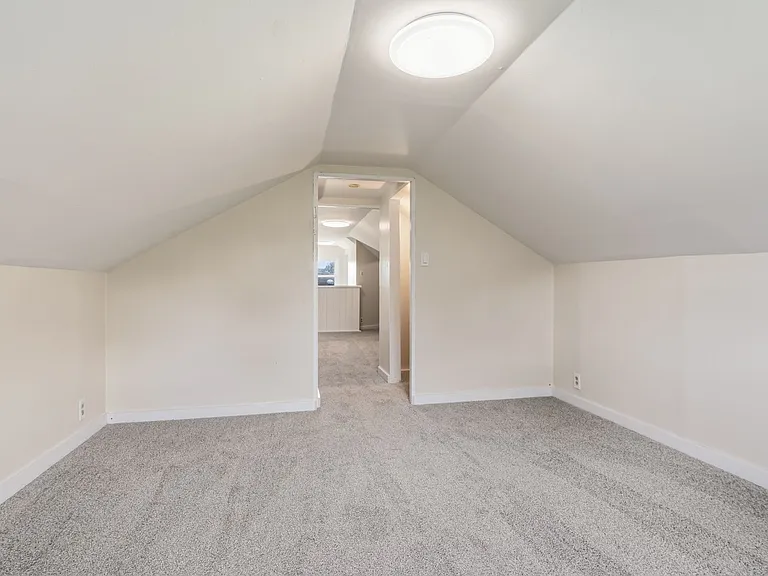 338 Meadow Ave — Photo 7