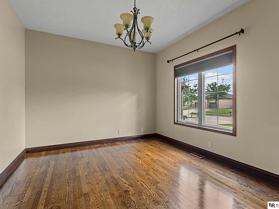 5th image of 8921 S 29th St