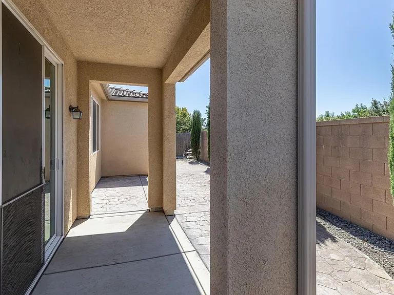 3720 Griffith Ave — Photo 45