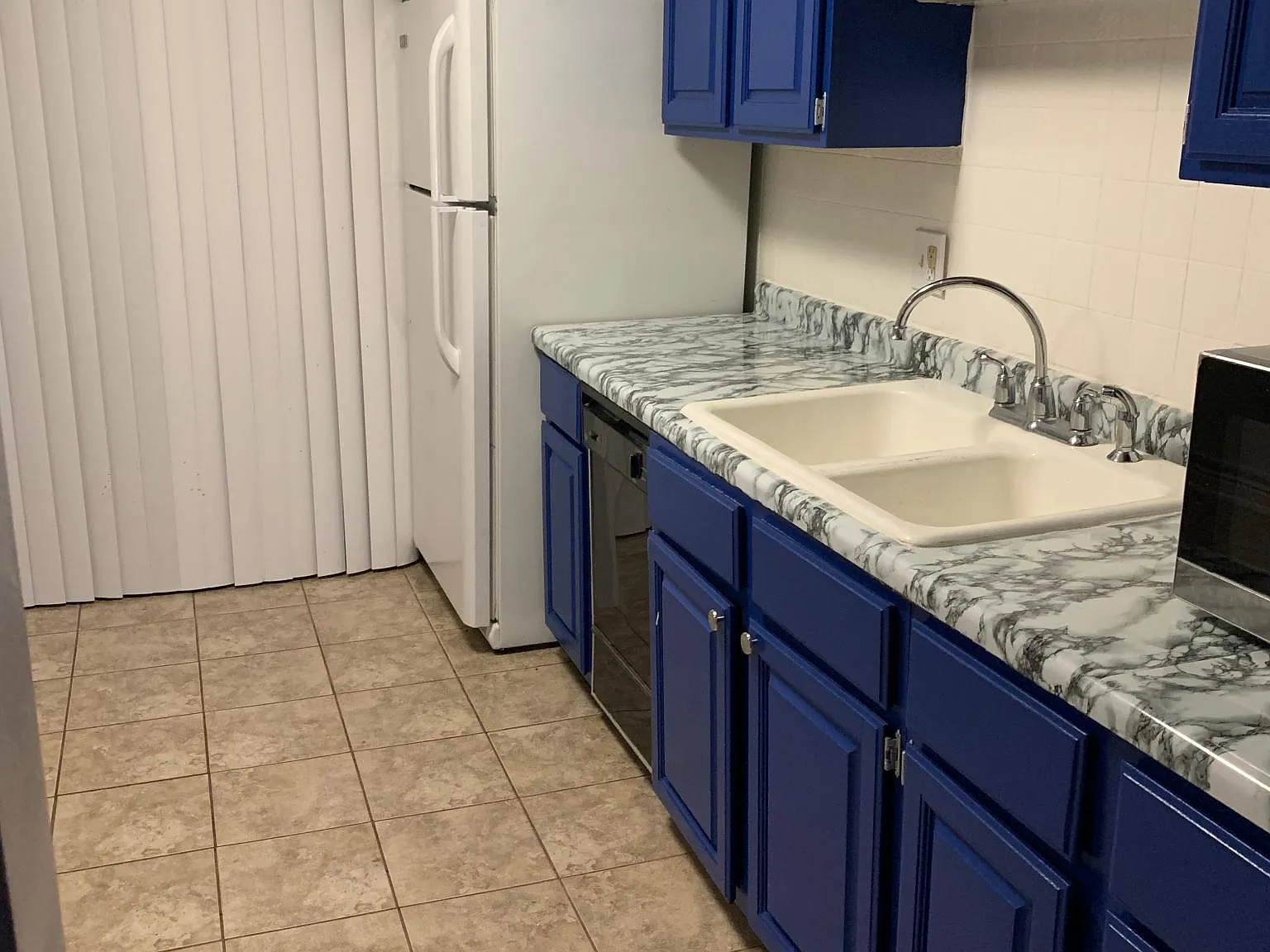 2 bed, 950 sqft, $1,220 — Photo 2