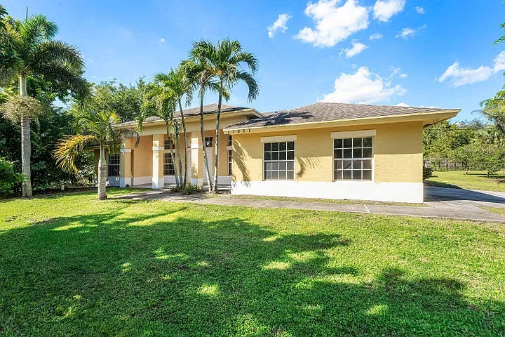 4 bed, 2077 sqft, $3,895 — Photo 1