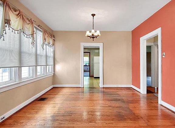 4th image of 6544 Fyler Ave