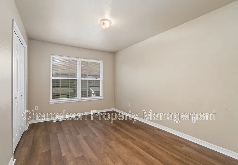 2910 Dawn Ct #C — Photo 14