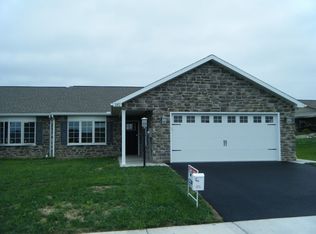 229 Matthew Dr, Chambersburg, PA 17201