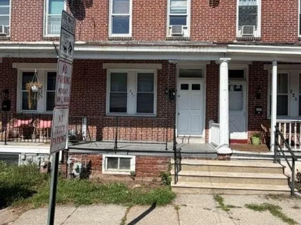 227 Buttonwood St, Norristown, PA 19401