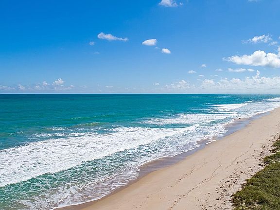 4th image of 4566 N Highway A1a
