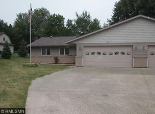 416 Countryside Dr, Montgomery, MN 56069