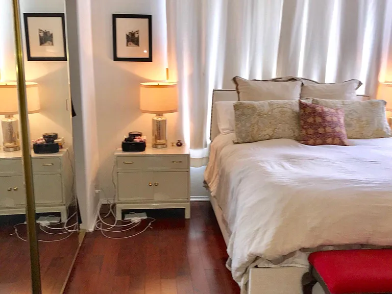 8349 Blackburn Ave #302 — Photo 136