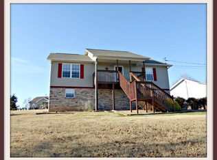 711 Reflection Way, Dandridge, TN 37725