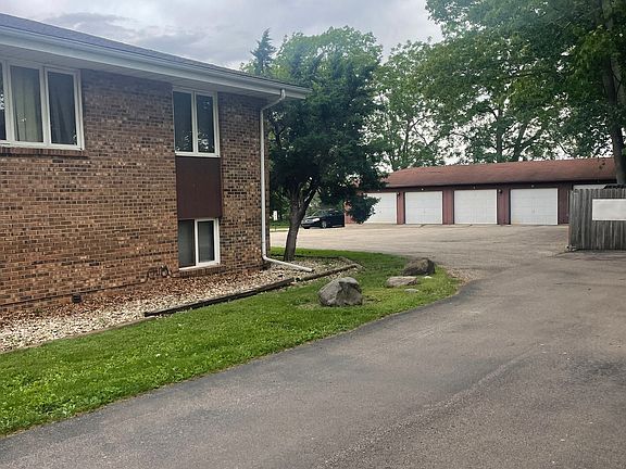 2nd image of 4710 Trevor Cir APT 1
