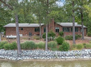 129 Pond Ln, Reedville, VA 22539