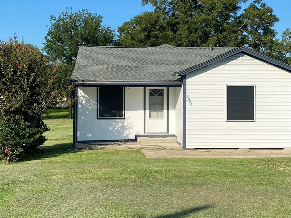 1802 N Avenue Q, Freeport, TX 77541