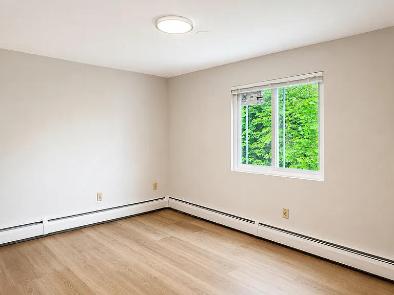 203 Lexington Ave #4 — Photo 11