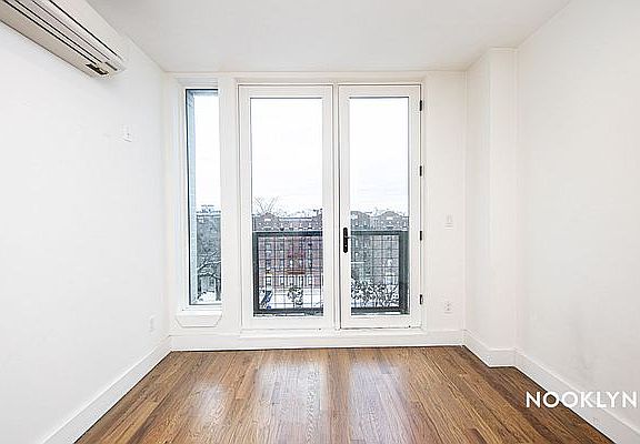 4th image of 171 Linden Blvd #7C