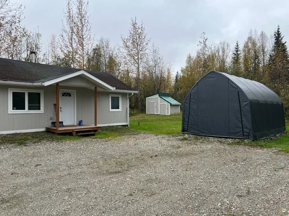2995 Vfw St, North Pole, AK 99705