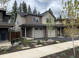 20134 Flowing Water Way, Bend, OR 97702